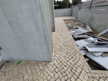 Moradia T4 para Venda em Azeitão (São Lourenço e São Simão)