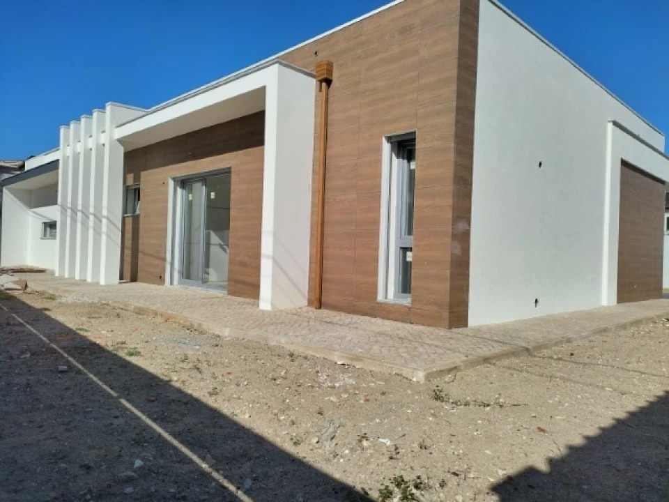 Moradia T4 para Venda em Azeitão (São Lourenço e São Simão) Foto 1