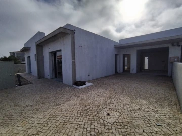 Moradia T4 para Venda em Azeitão (São Lourenço e São Simão)