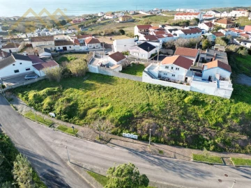 Terreno para Venda em Lourinhã e Atalaia