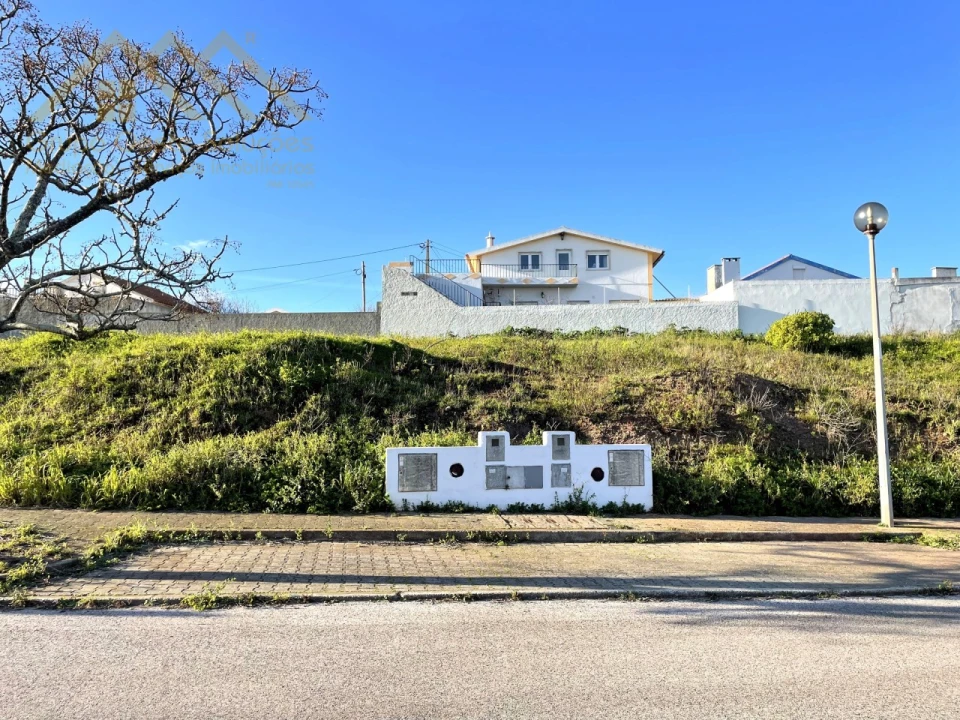 Terreno para Venda em Lourinhã e Atalaia Foto 2