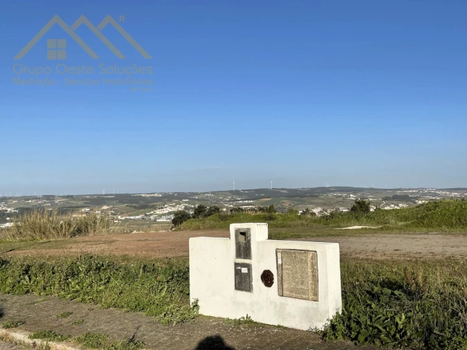 Terreno para Venda em Lourinhã e Atalaia Foto 4