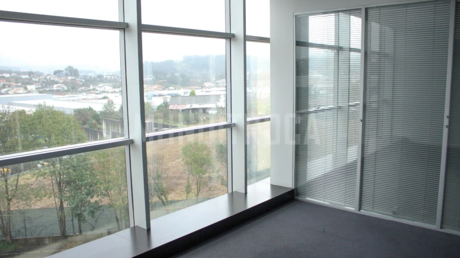 Escritório para Arrendamento em Celeirós, Aveleda e Vimieiro Foto 4