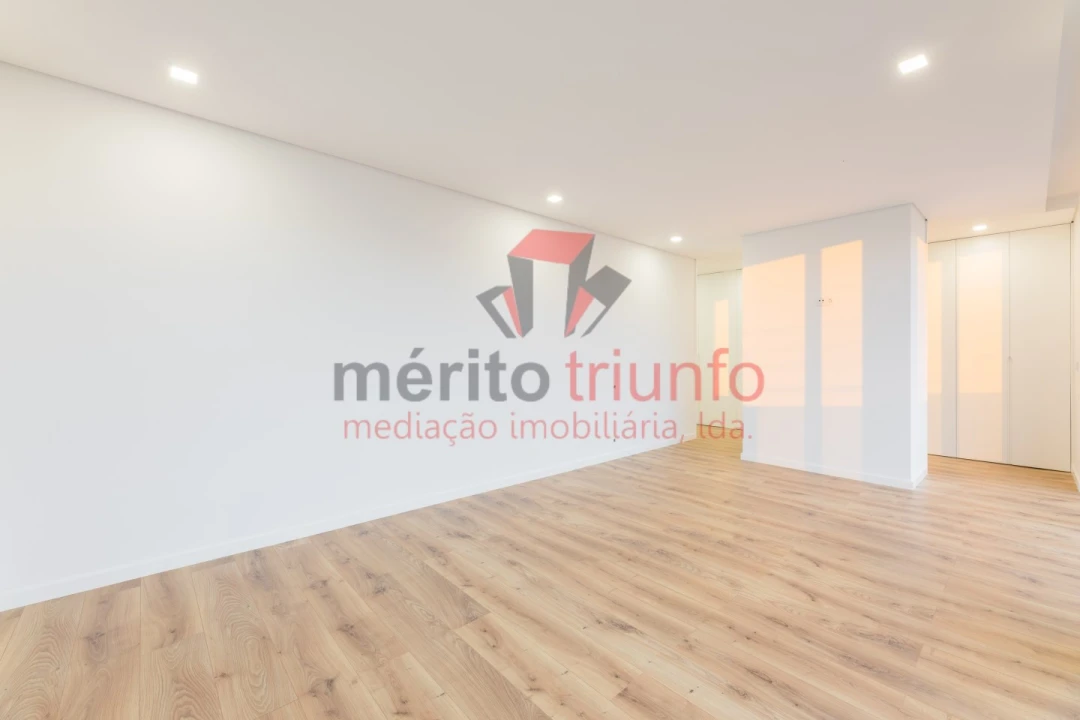 Moradia T3 para Venda em Pousa Foto 29