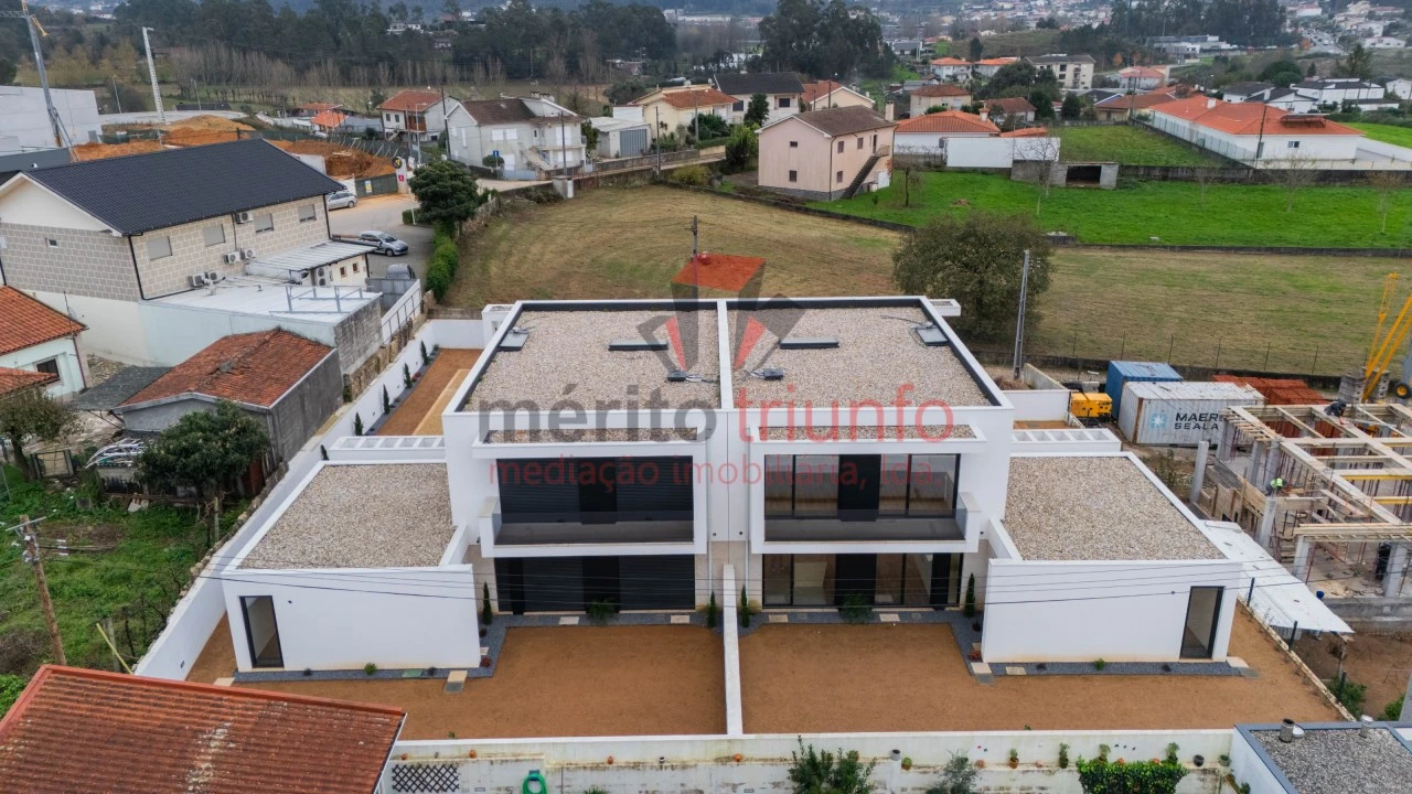 Moradia T3 para Venda em Pousa Foto 36