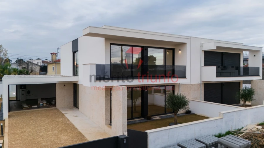 Moradia T3 para Venda em Pousa Foto 2