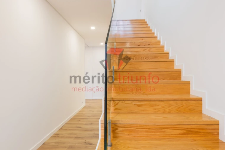 Moradia T3 para Venda em Pousa Foto 11