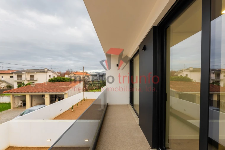 Moradia T3 para Venda em Pousa Foto 20