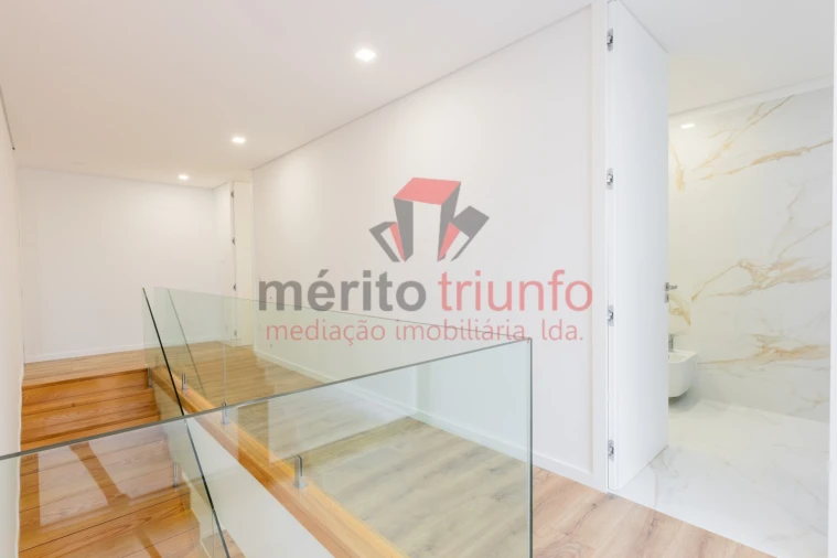 Moradia T3 para Venda em Pousa Foto 25