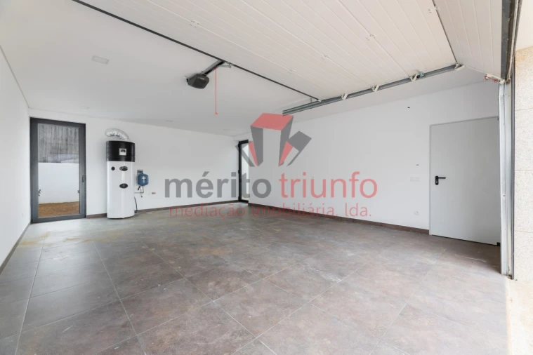 Moradia T3 para Venda em Pousa Foto 32