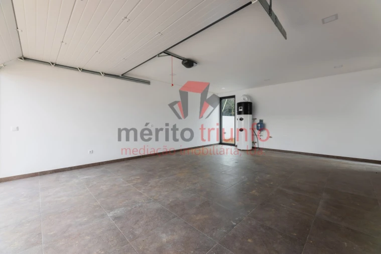 Moradia T3 para Venda em Pousa Foto 33