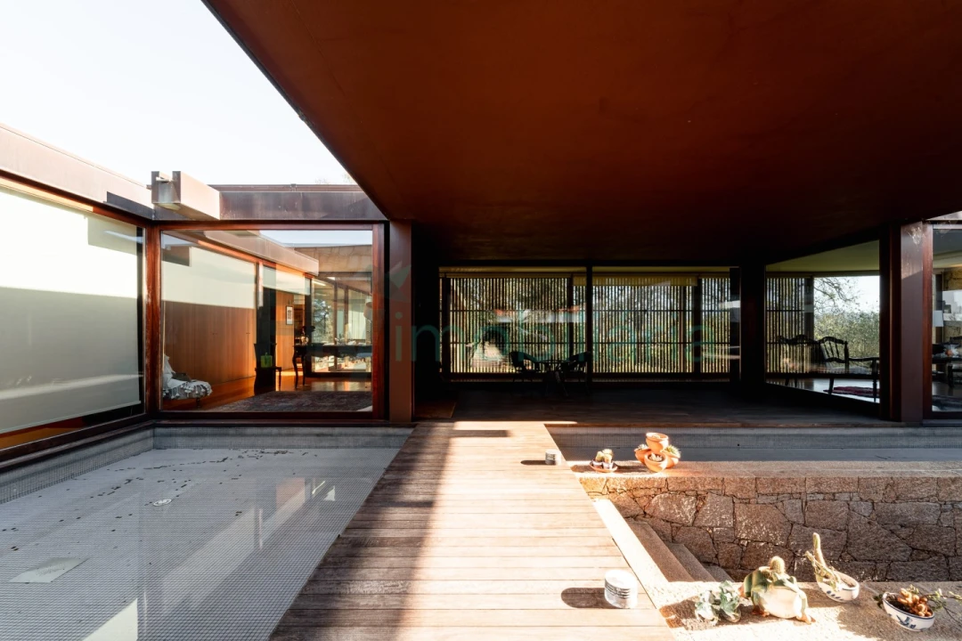 Moradia T4 para Venda em Seide Foto 5