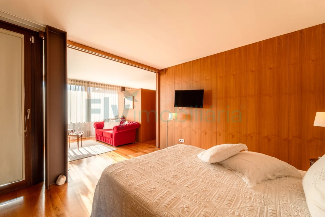 Moradia T4 para Venda em Seide Foto 24