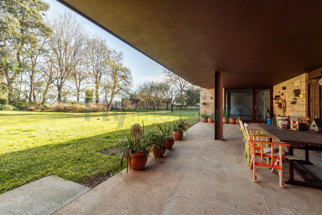 Moradia T4 para Venda em Seide Foto 57