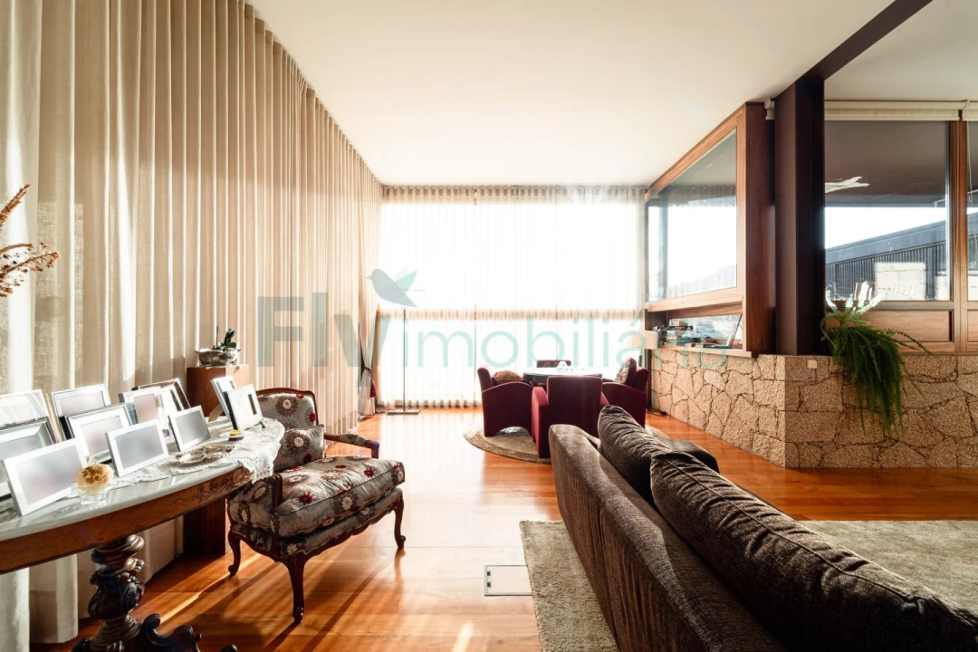 Moradia T4 para Venda em Seide Foto 86