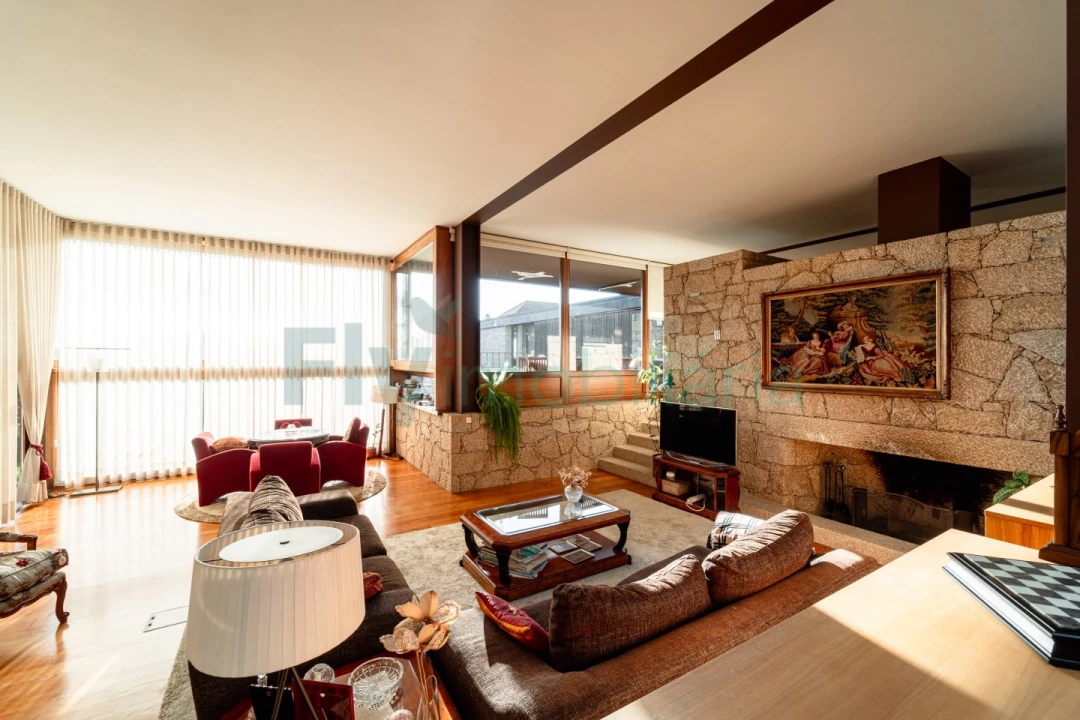 Moradia T4 para Venda em Seide Foto 87