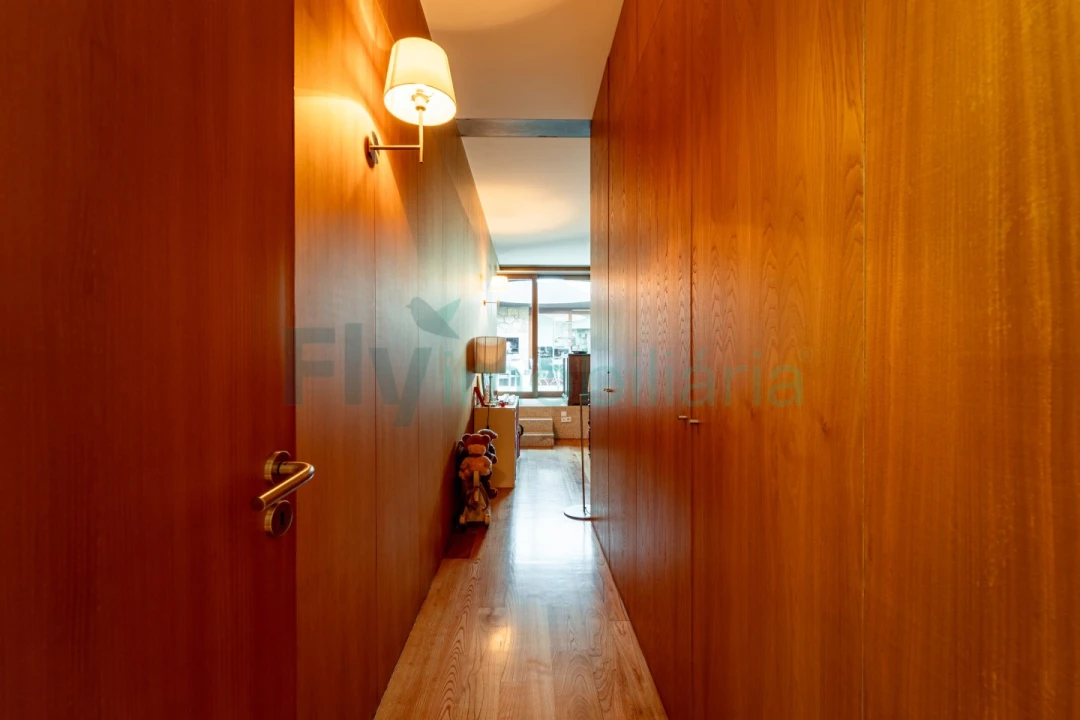 Moradia T4 para Venda em Seide Foto 97