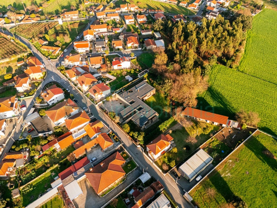 Moradia T4 para Venda em Seide Foto 104