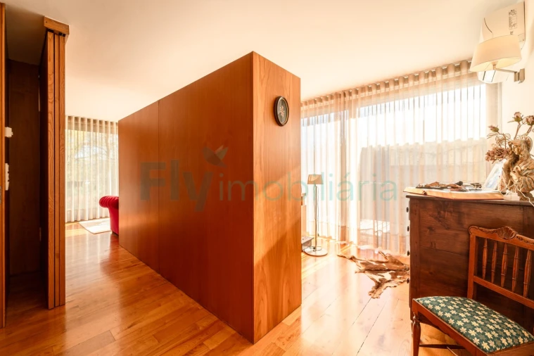 Moradia T4 para Venda em Seide Foto 21