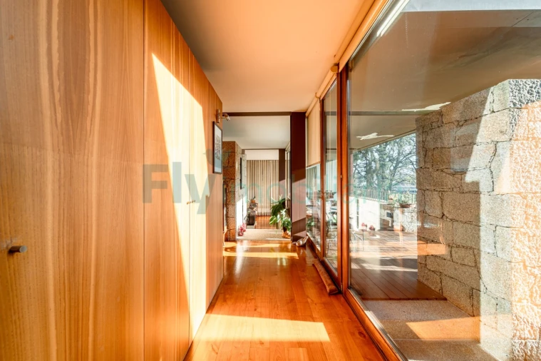 Moradia T4 para Venda em Seide Foto 38