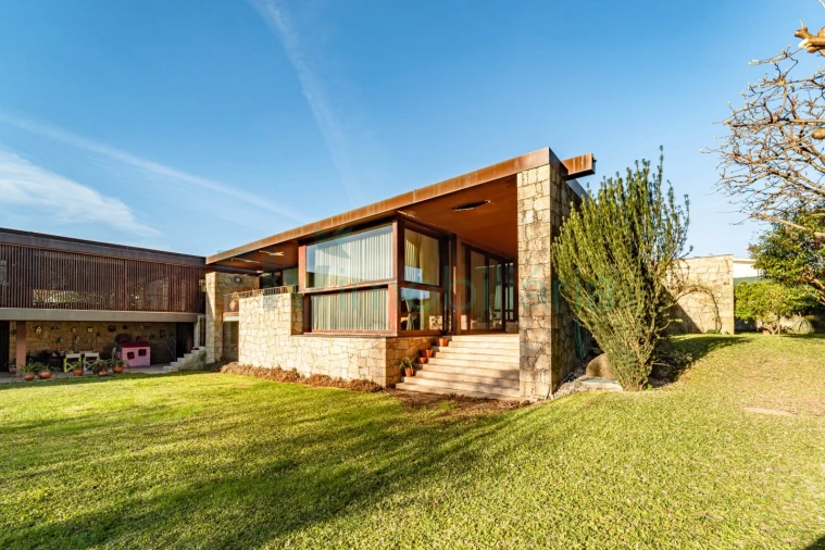 Moradia T4 para Venda em Seide Foto 65