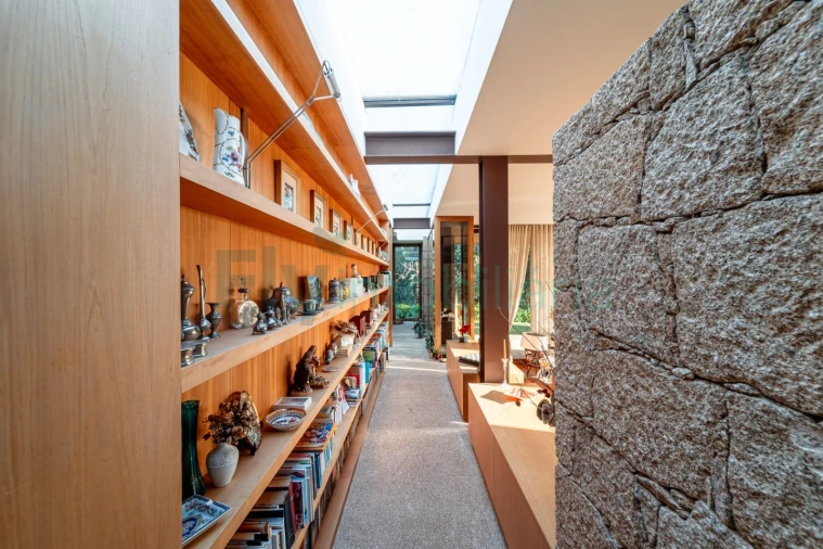 Moradia T4 para Venda em Seide Foto 98