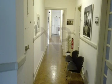 Escritório para Arrendamento em Avenidas Novas