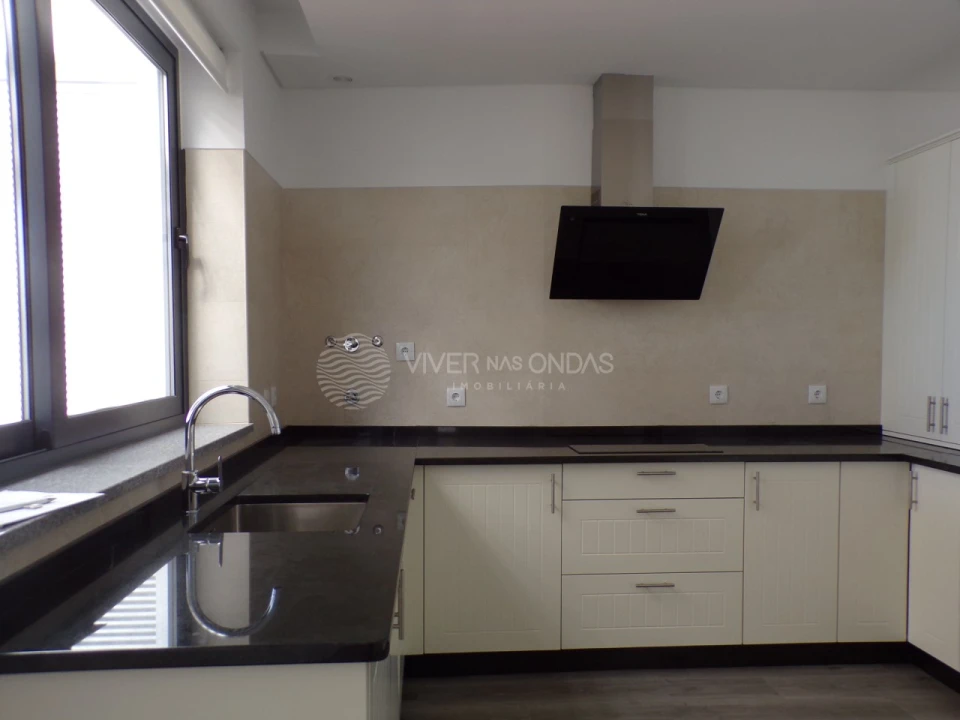 Apartamento T2 para Venda em Sesimbra (Castelo) Foto 4
