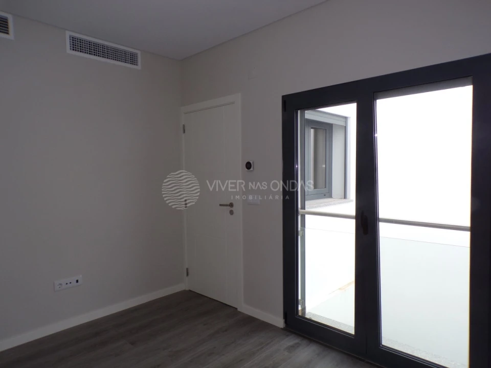 Apartamento T2 para Venda em Sesimbra (Castelo) Foto 17