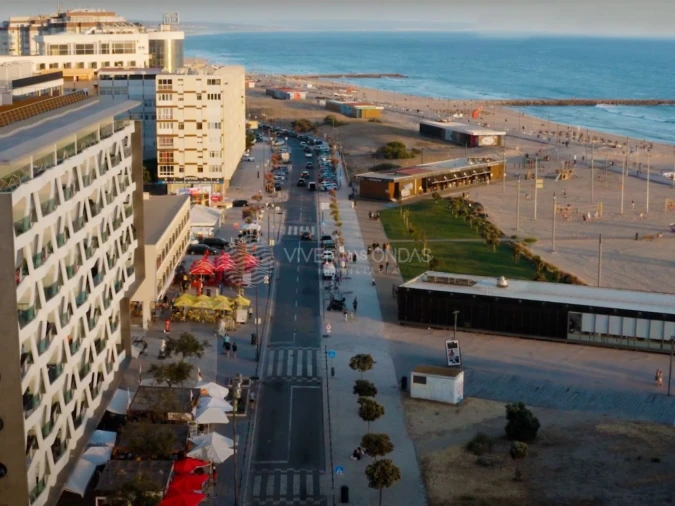 Apartamento T2 para Venda em Costa da Caparica Foto 16