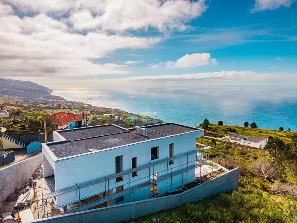 Moradia T3 para Venda em Prazeres Foto 2