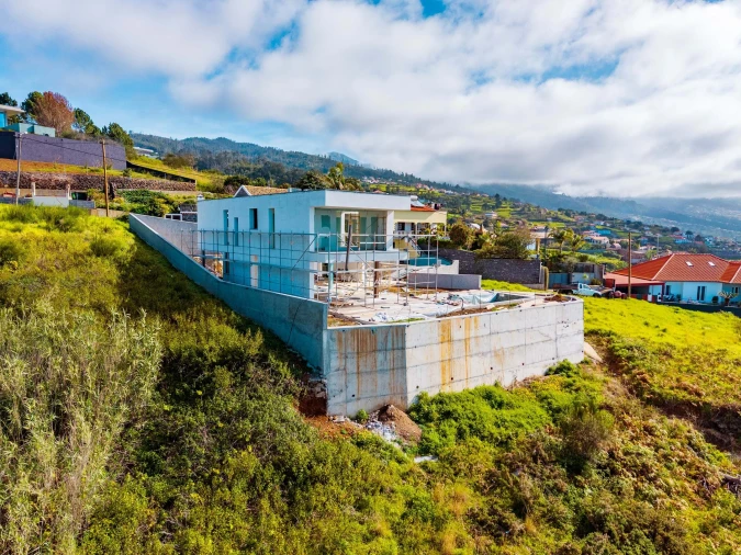 Moradia T3 para Venda em Prazeres Foto 5