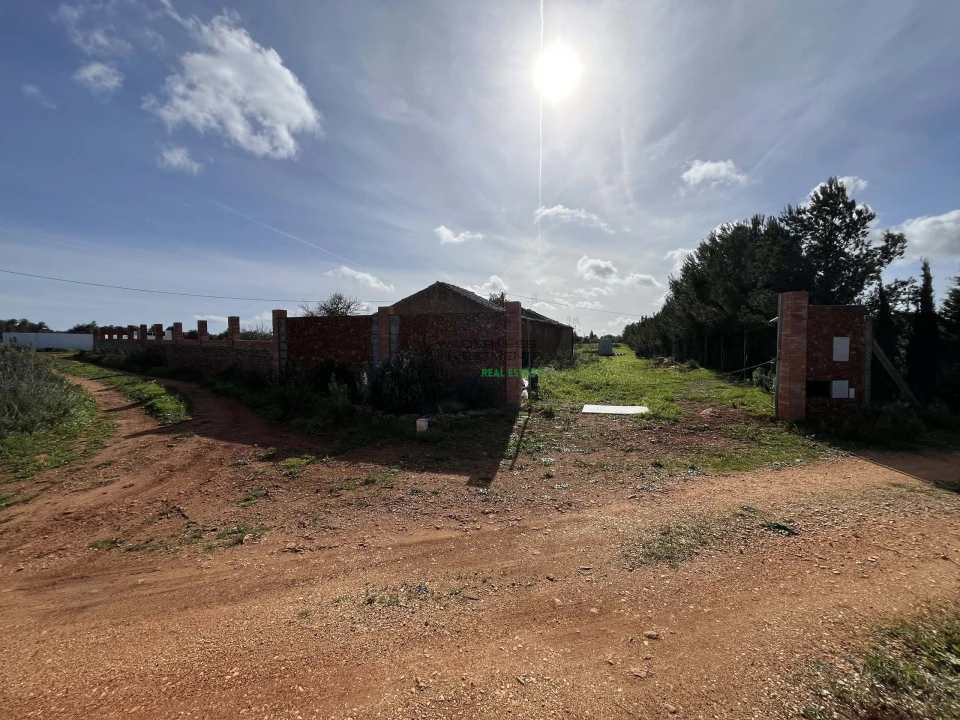 Terreno para Venda em Lagos (São Sebastião e Santa Maria) Foto 7
