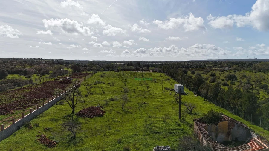 Terreno para Venda em Lagos (São Sebastião e Santa Maria) Foto 3