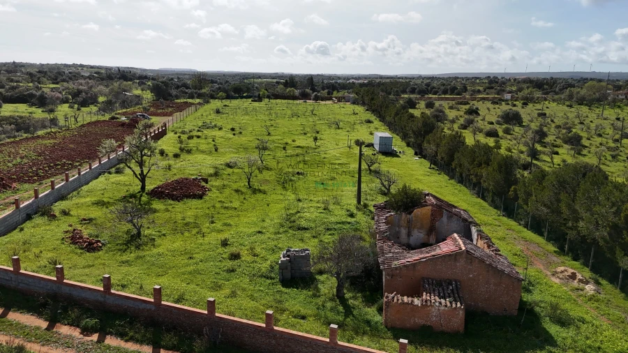 Terreno para Venda em Lagos (São Sebastião e Santa Maria) Foto 4