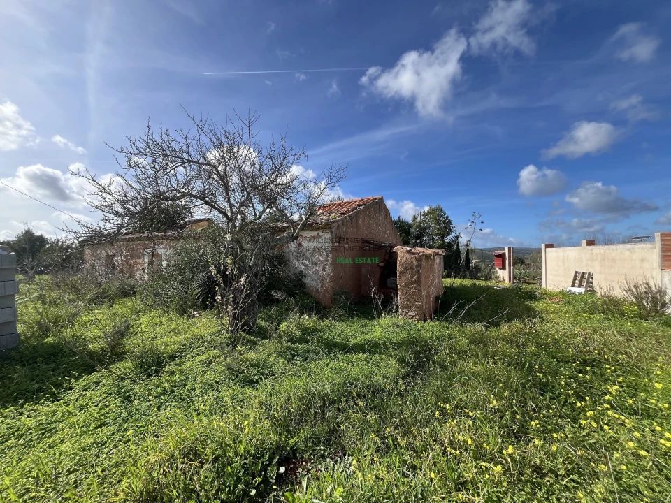 Terreno para Venda em Lagos (São Sebastião e Santa Maria) Foto 9