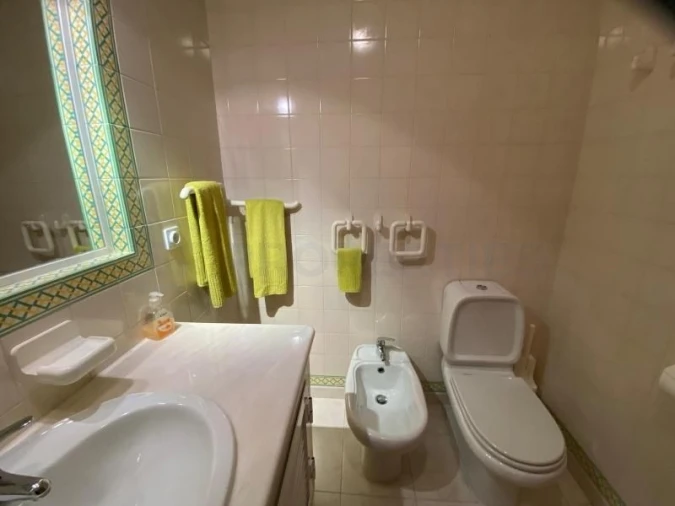 Apartamento T1 para Arrendamento em Quarteira Foto 14