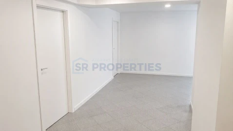 Negócio para Venda em Quarteira