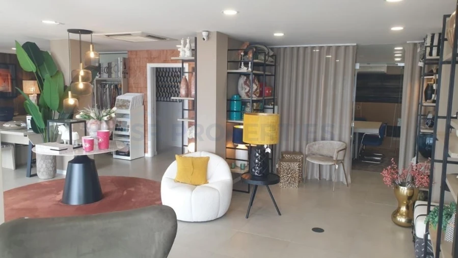 Negócio para Venda em Quarteira Foto 6