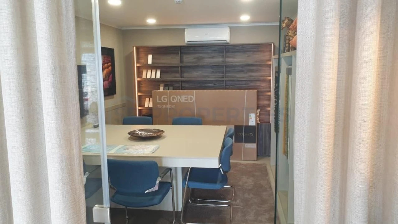 Negócio para Venda em Quarteira Foto 5