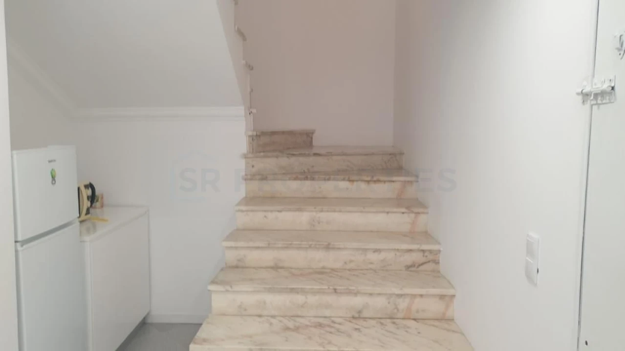 Negócio para Venda em Quarteira Foto 15