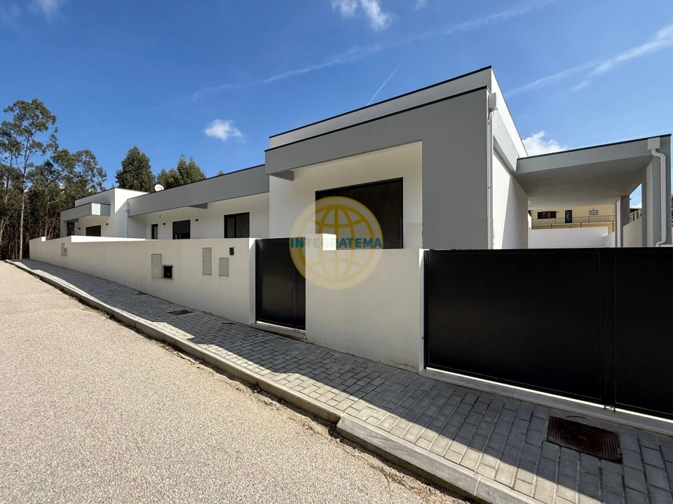 Moradia T4 para Venda em Rio Maior Foto 4