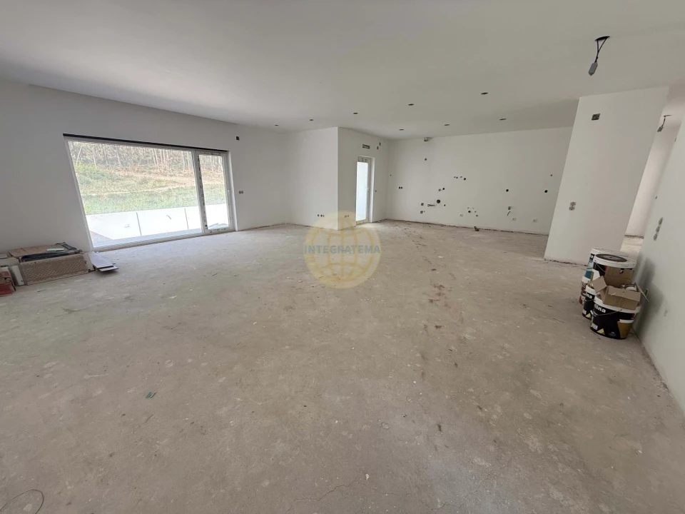 Moradia T4 para Venda em Rio Maior Foto 7