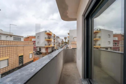 Moradia T3 para Venda em Faro (Sé e São Pedro)