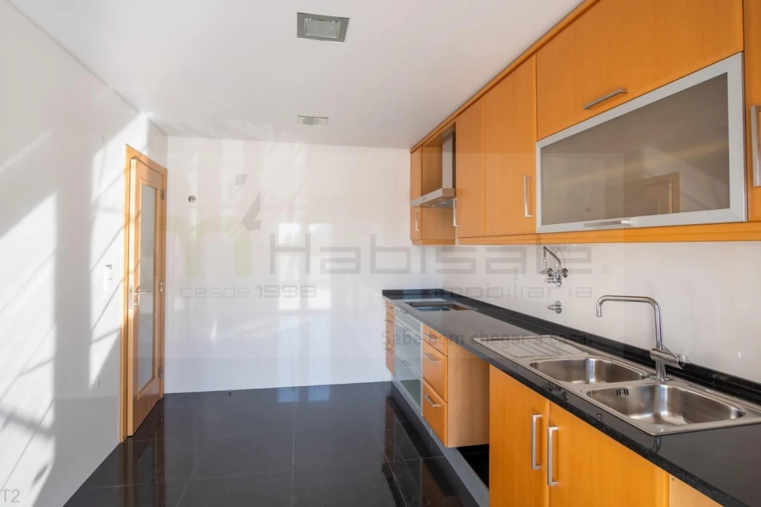 Apartamento T2 para Venda em Carcavelos e Parede Foto 5