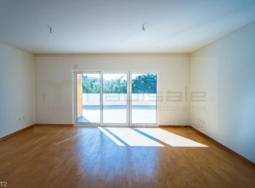 Apartamento T2 para Venda em Carcavelos e Parede