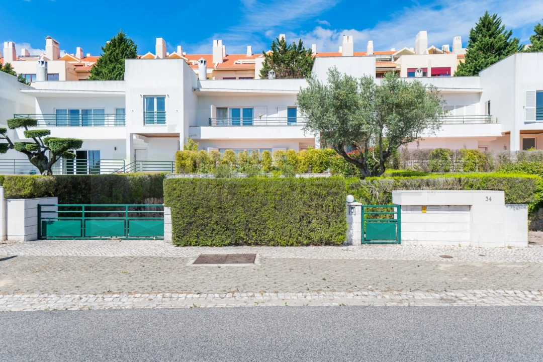 Moradia T4 para Venda em Queluz e Belas Foto 4