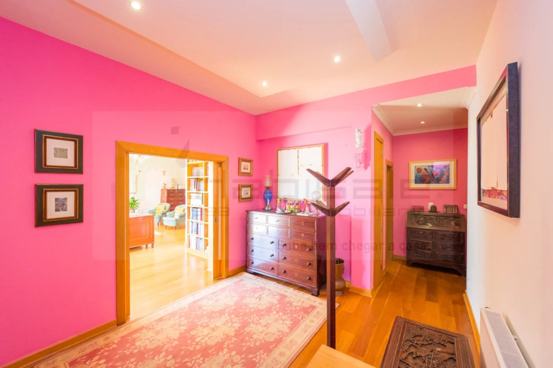 Moradia T4 para Venda em Queluz e Belas Foto 10