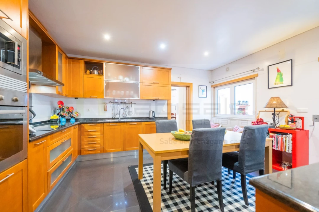 Moradia T4 para Venda em Queluz e Belas Foto 19