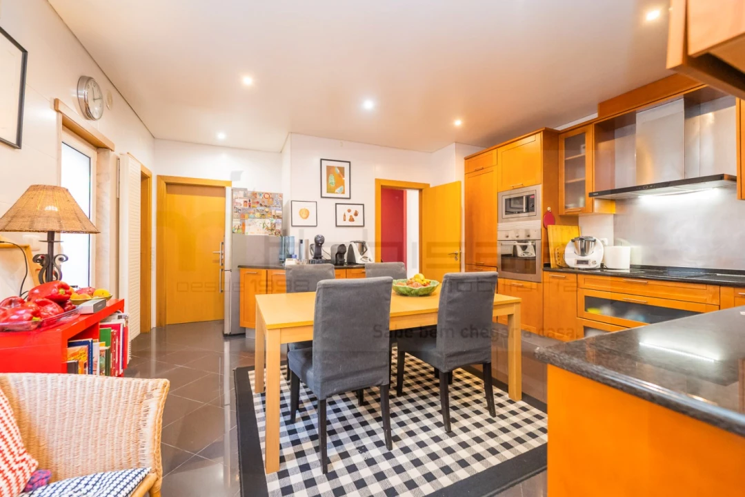 Moradia T4 para Venda em Queluz e Belas Foto 21